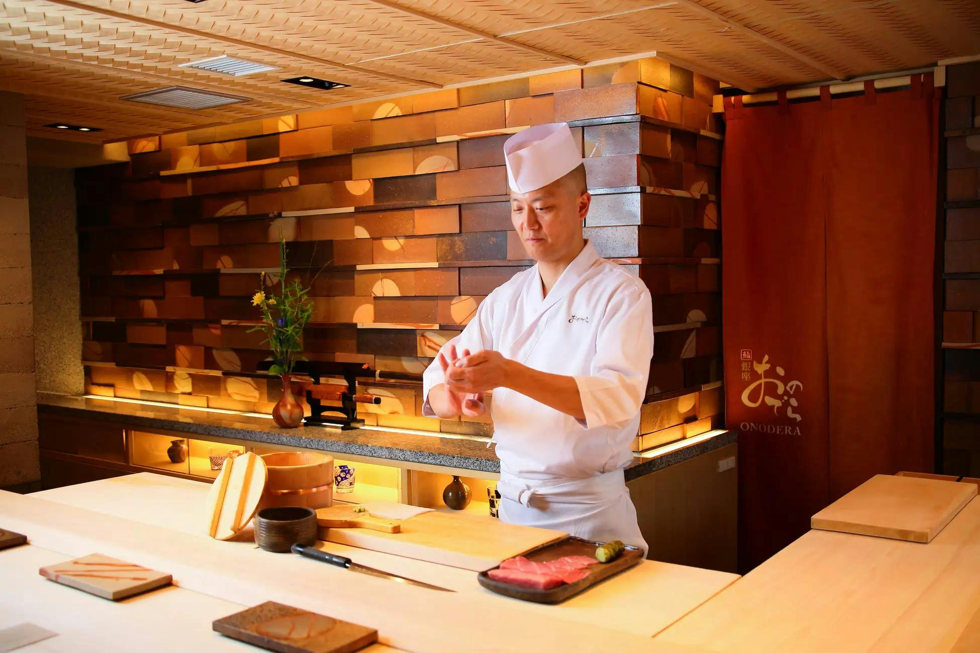 Ginza Onodera in Tokyo - sushi chef making sushi for their customers